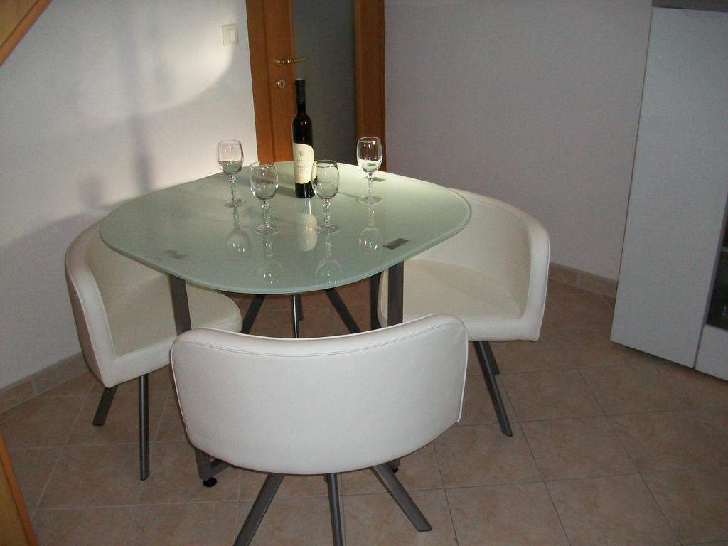 Apartament Monika *